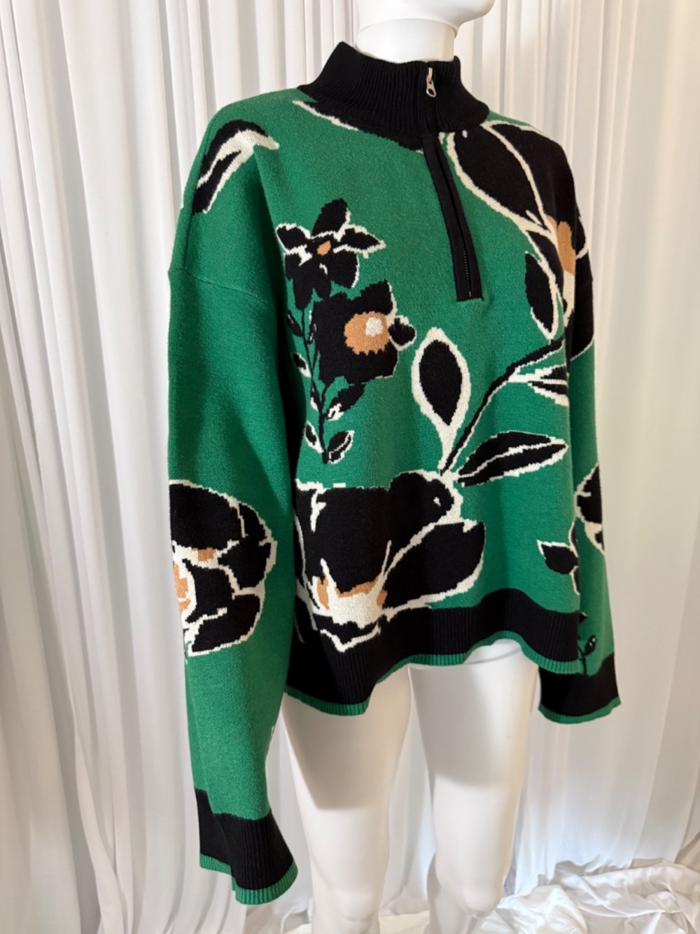Sugarlips Carrey Floral Quarter Zip Sweater Green Black XL NWOT - Picture 4 of 16